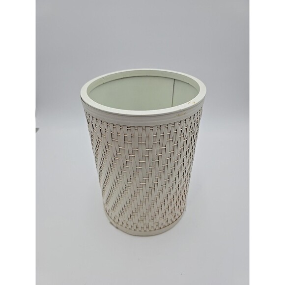 Vintage White Wicker Rattan Round Small Waste Basket Trash Can Shabby Chic - Picture 2 of 10